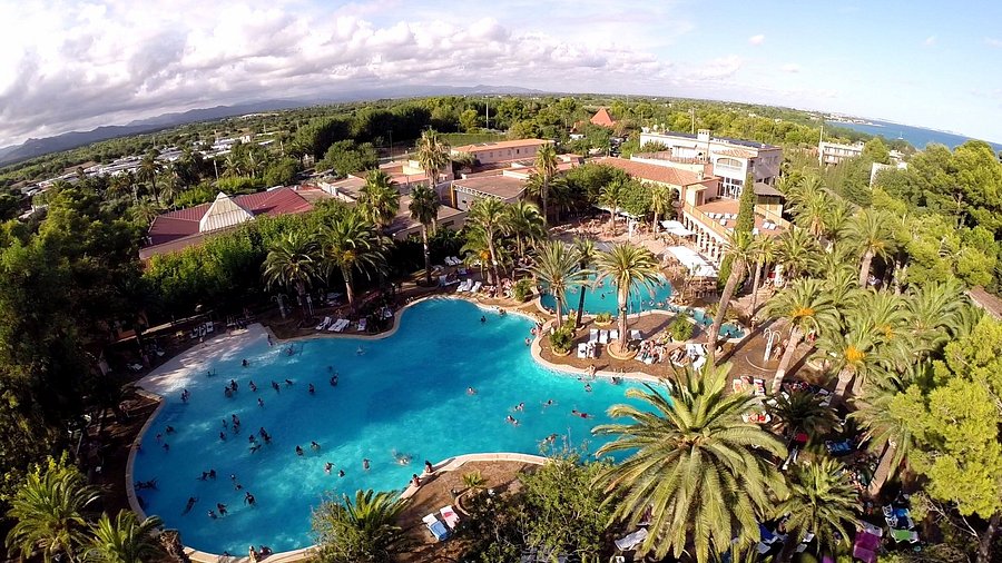 La Torre Del Sol Pool Area